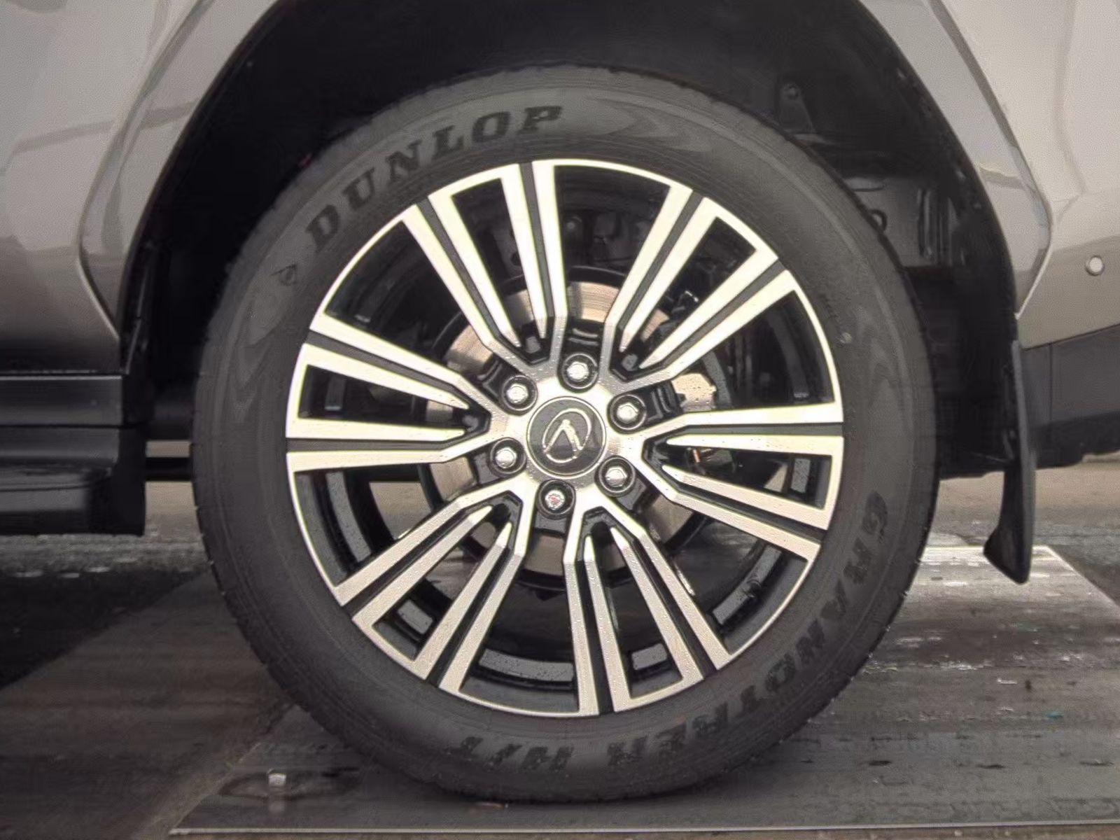 2025 Lexus LX LX 700h Luxury AWD