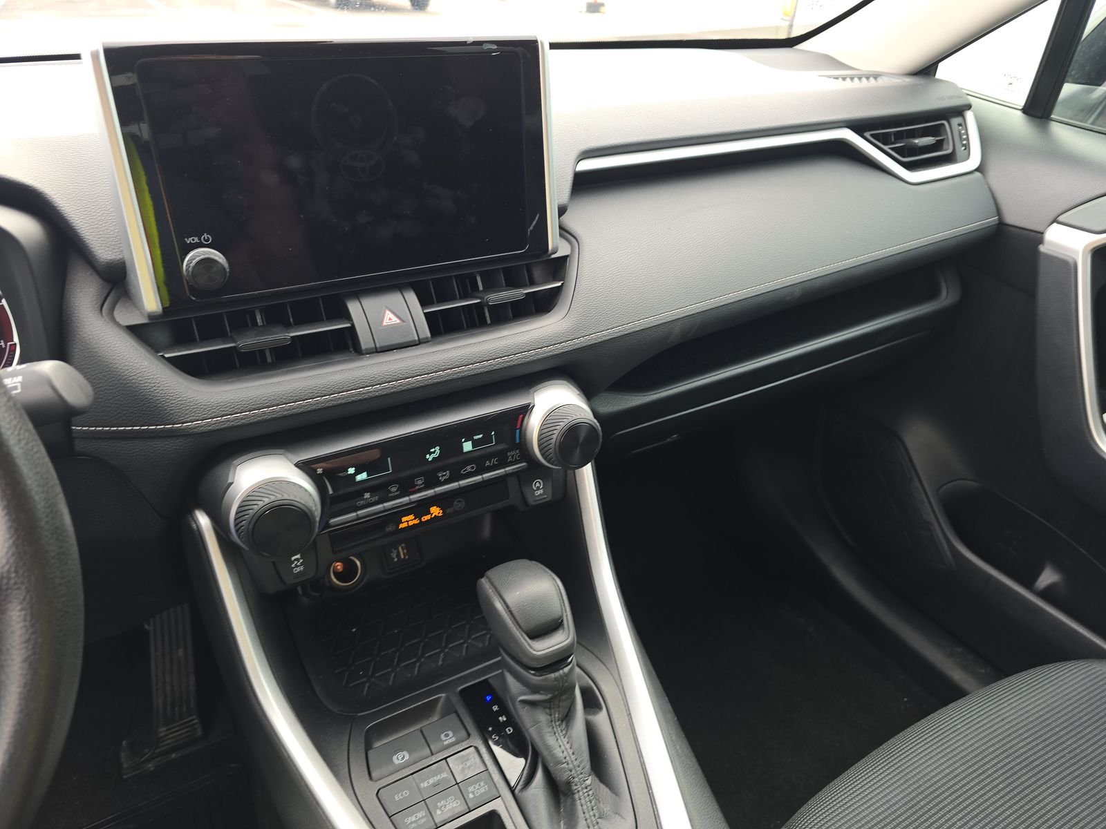 2024 Toyota RAV4 LE AWD