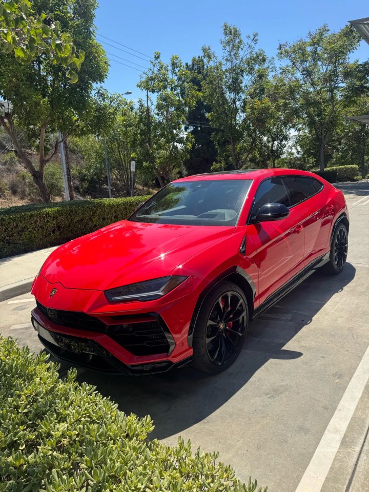 2022 Lamborghini Urus Base AWD