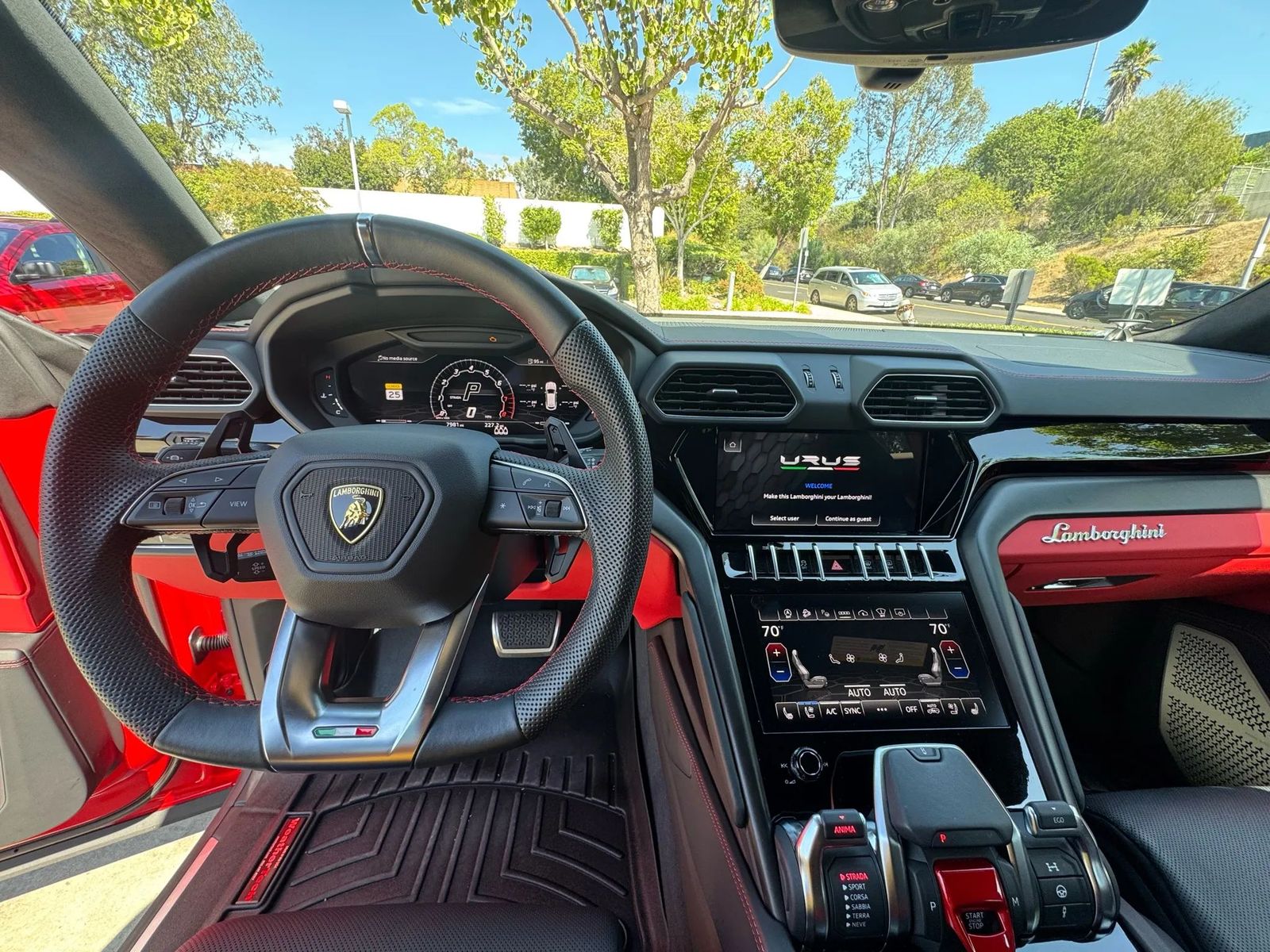 2022 Lamborghini Urus Base AWD