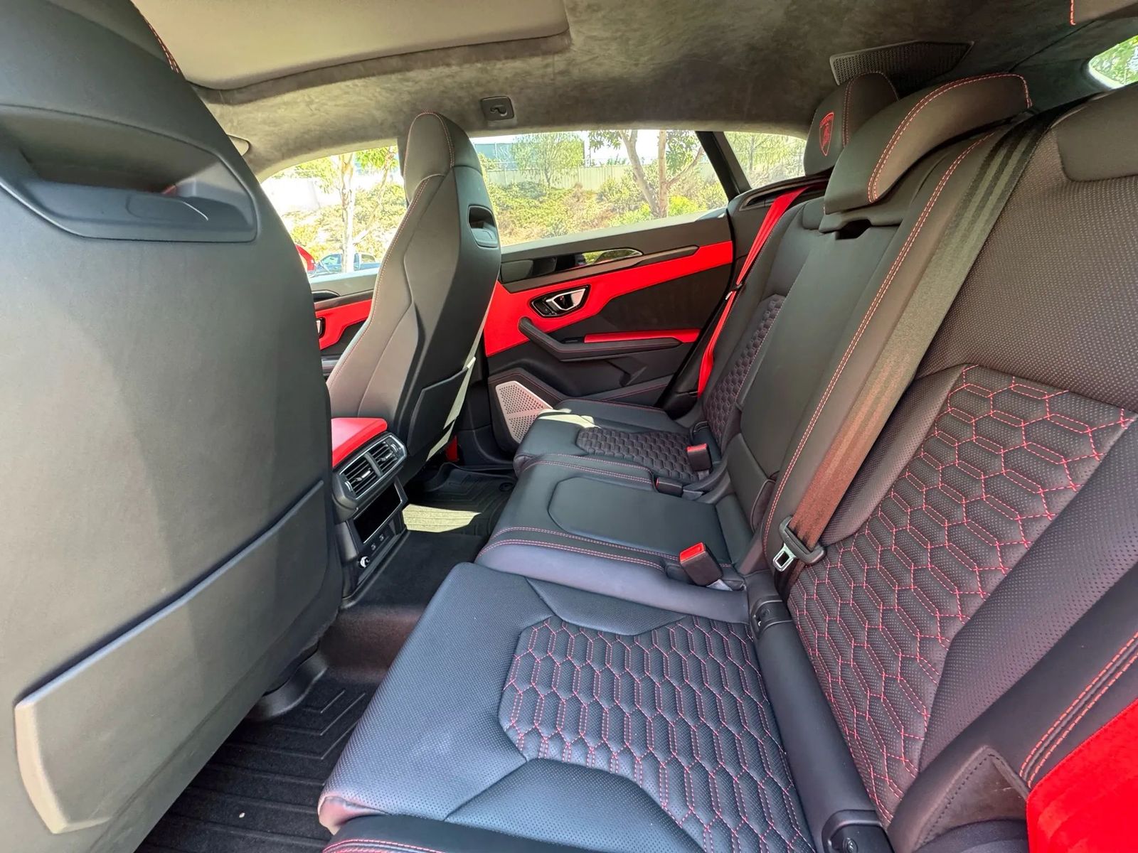 2022 Lamborghini Urus Base AWD