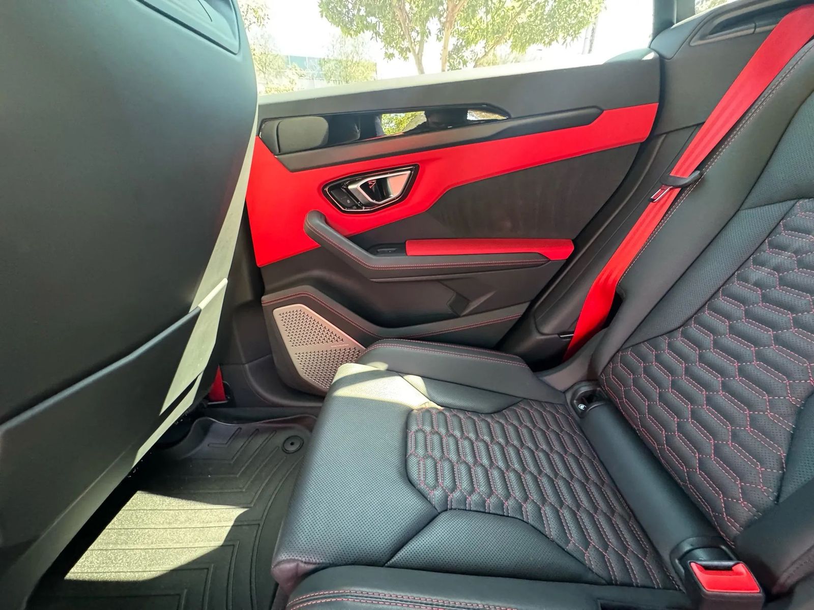 2022 Lamborghini Urus Base AWD