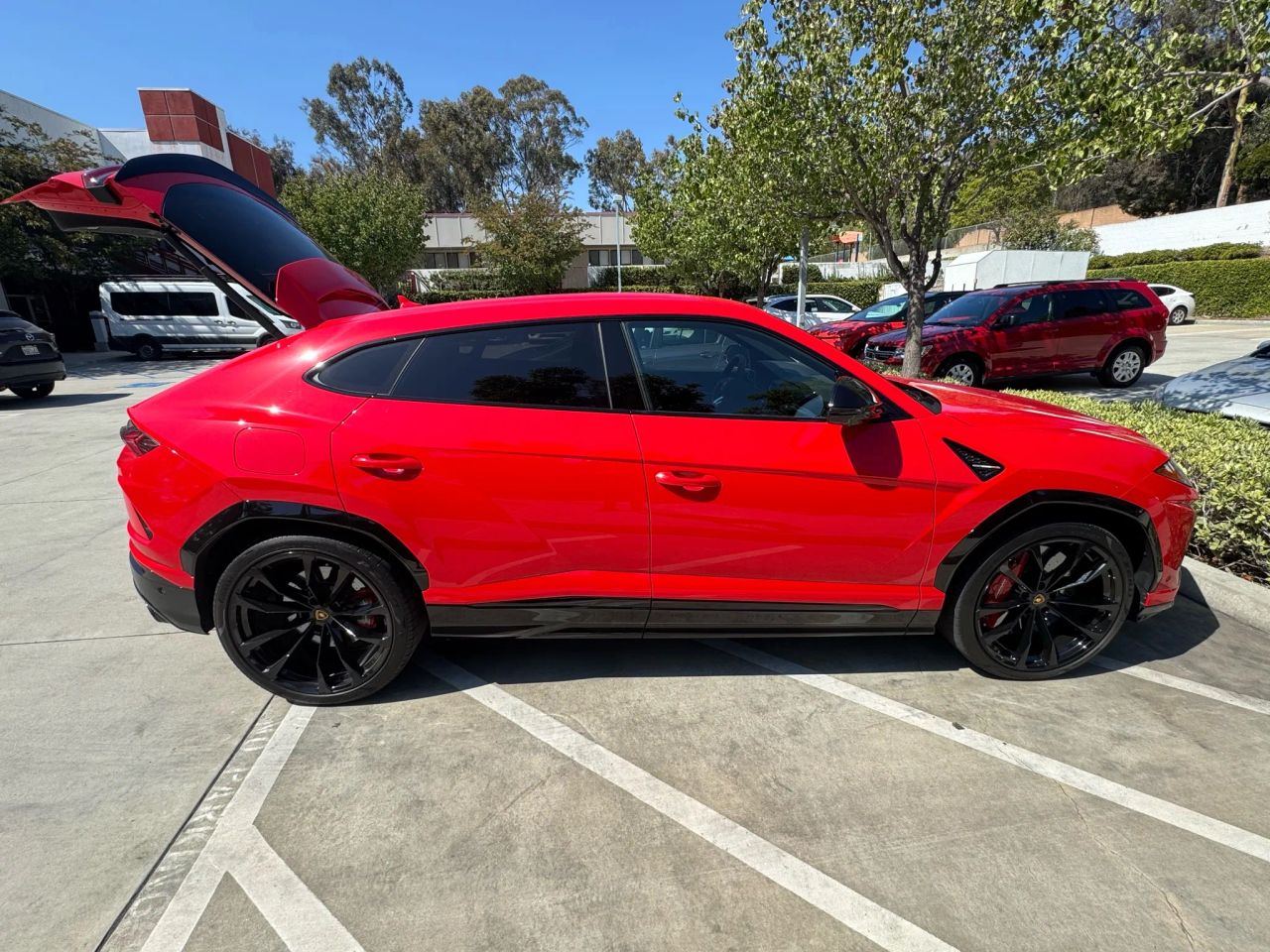 2022 Lamborghini Urus Base AWD