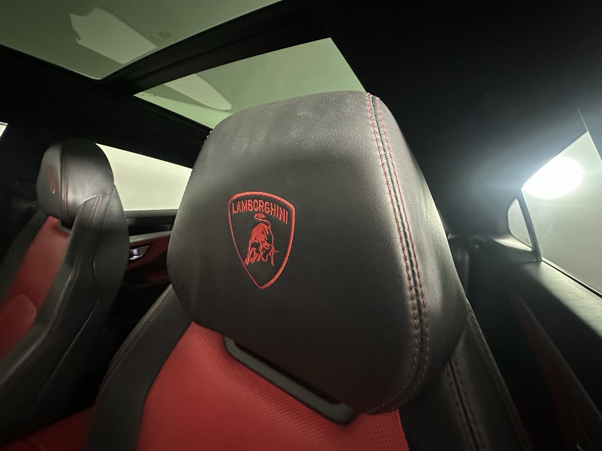 2019 Lamborghini Urus Base AWD