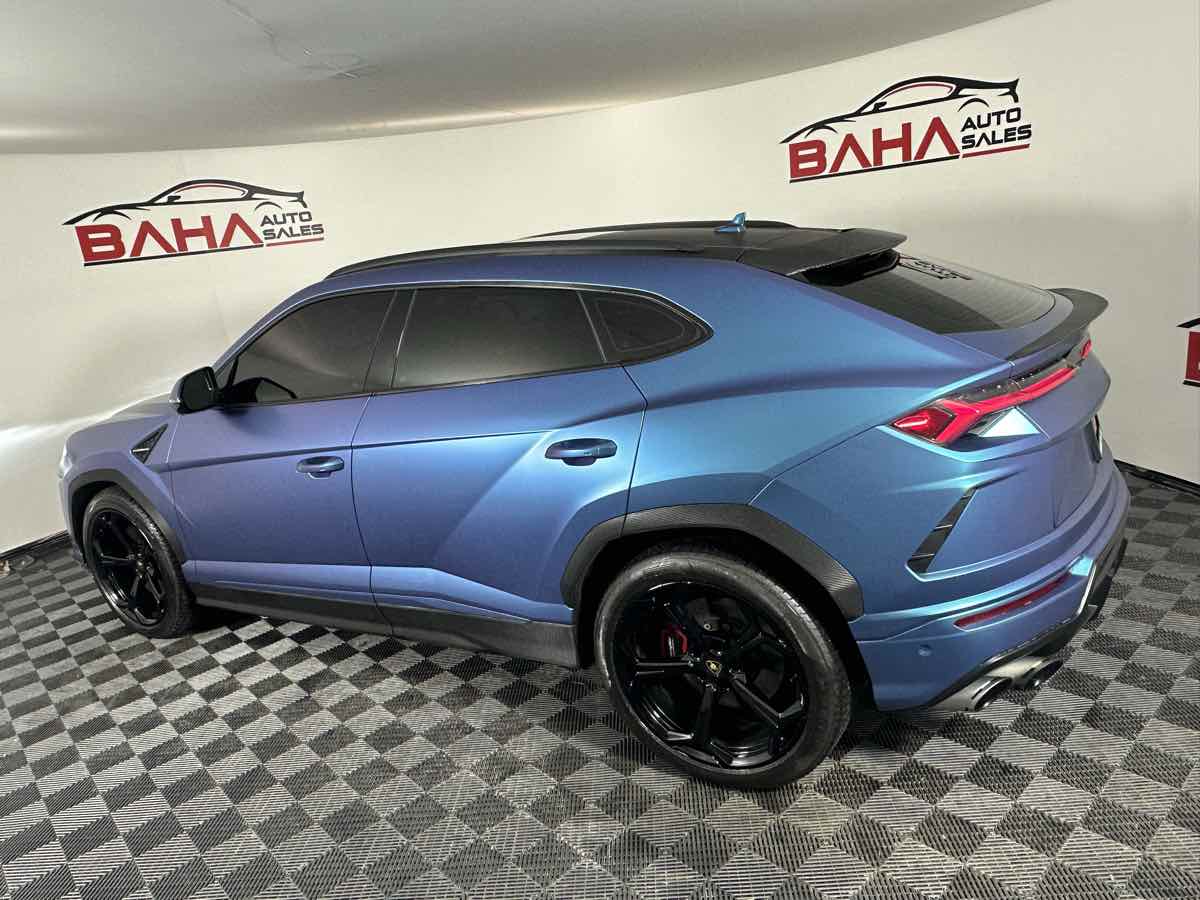 2019 Lamborghini Urus Base AWD