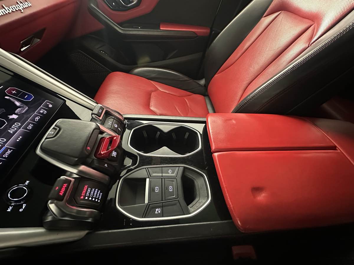 2019 Lamborghini Urus Base AWD