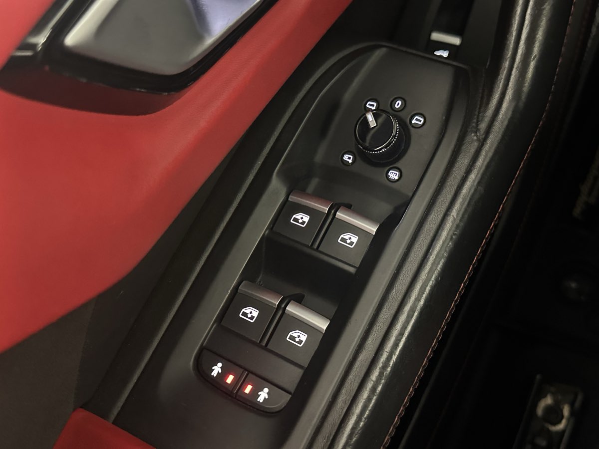 2019 Lamborghini Urus Base AWD