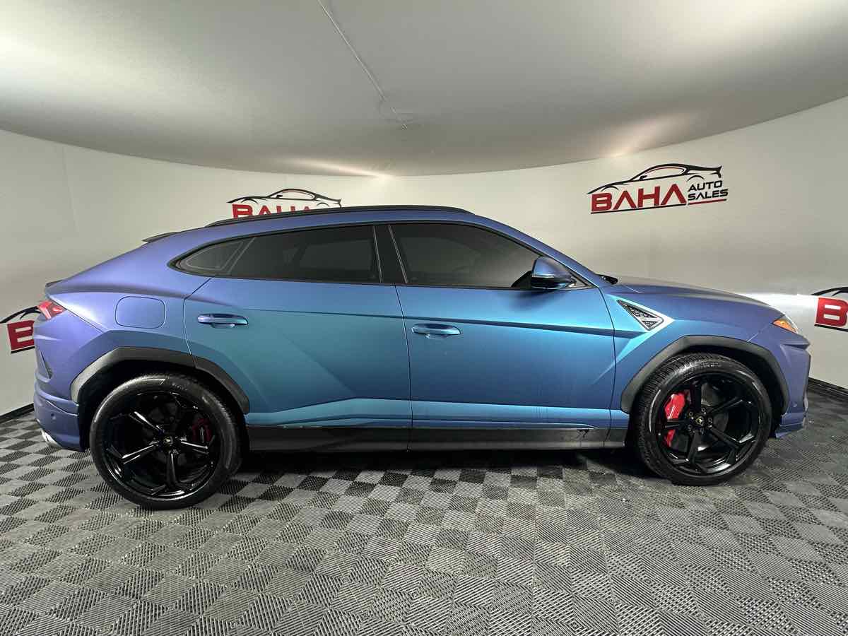 2019 Lamborghini Urus Base AWD