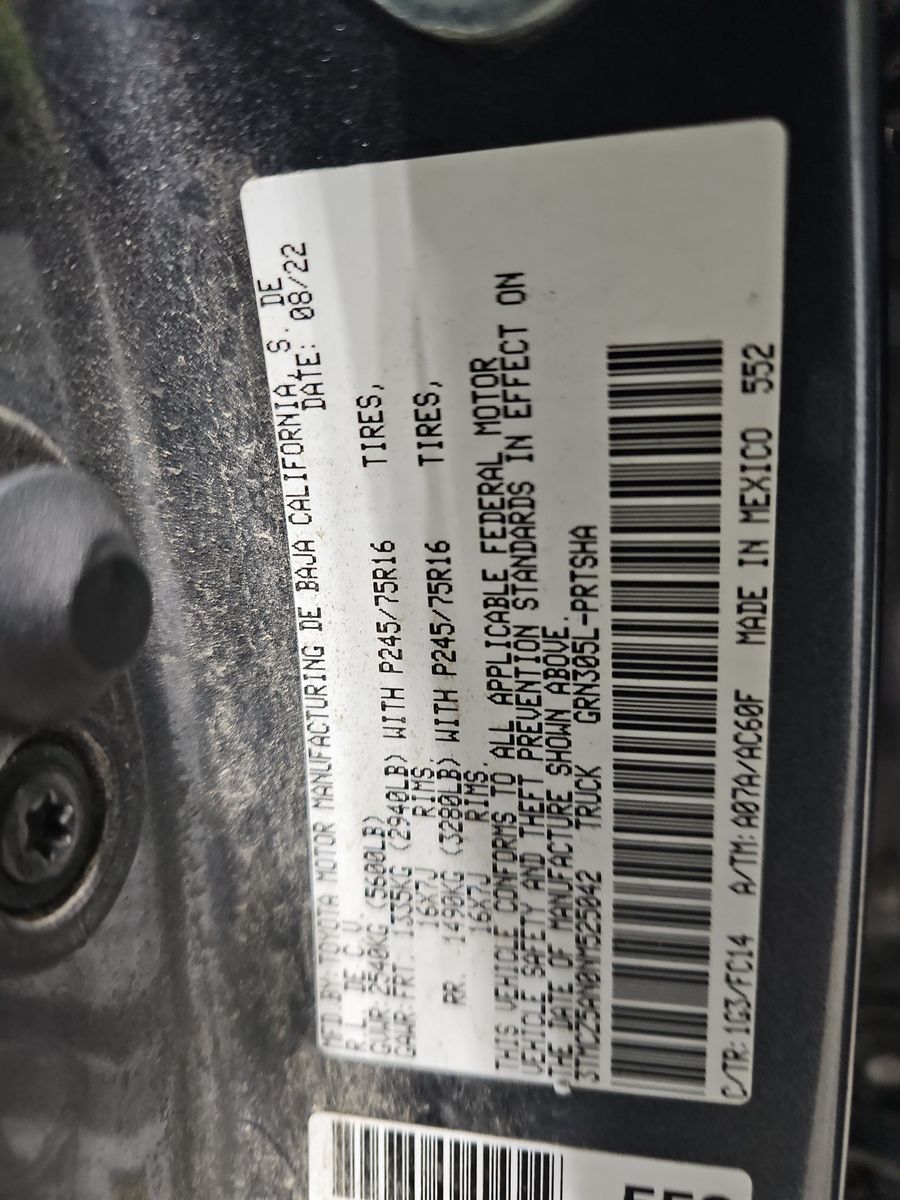 2022 Toyota Tacoma SR5 AWD