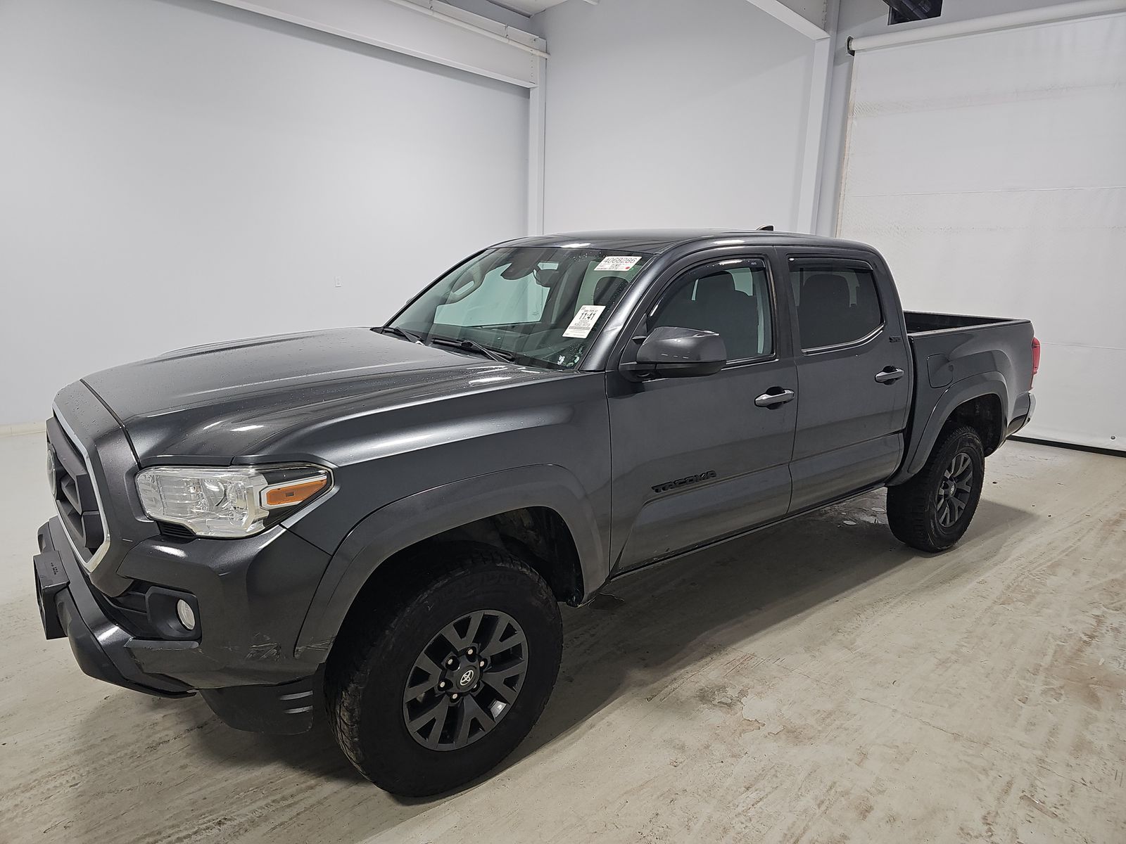 2022 Toyota Tacoma SR5 AWD