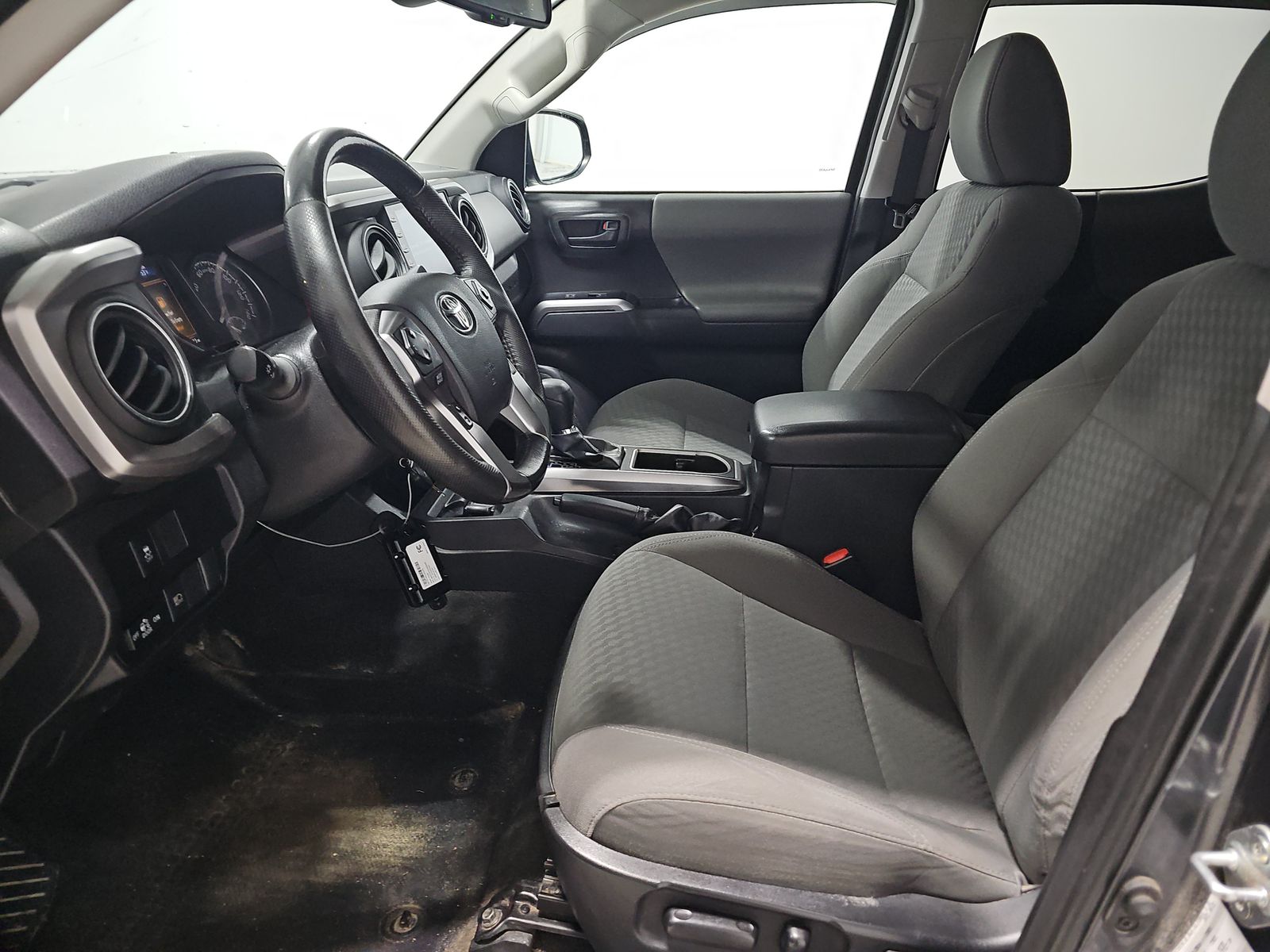 2022 Toyota Tacoma SR5 AWD