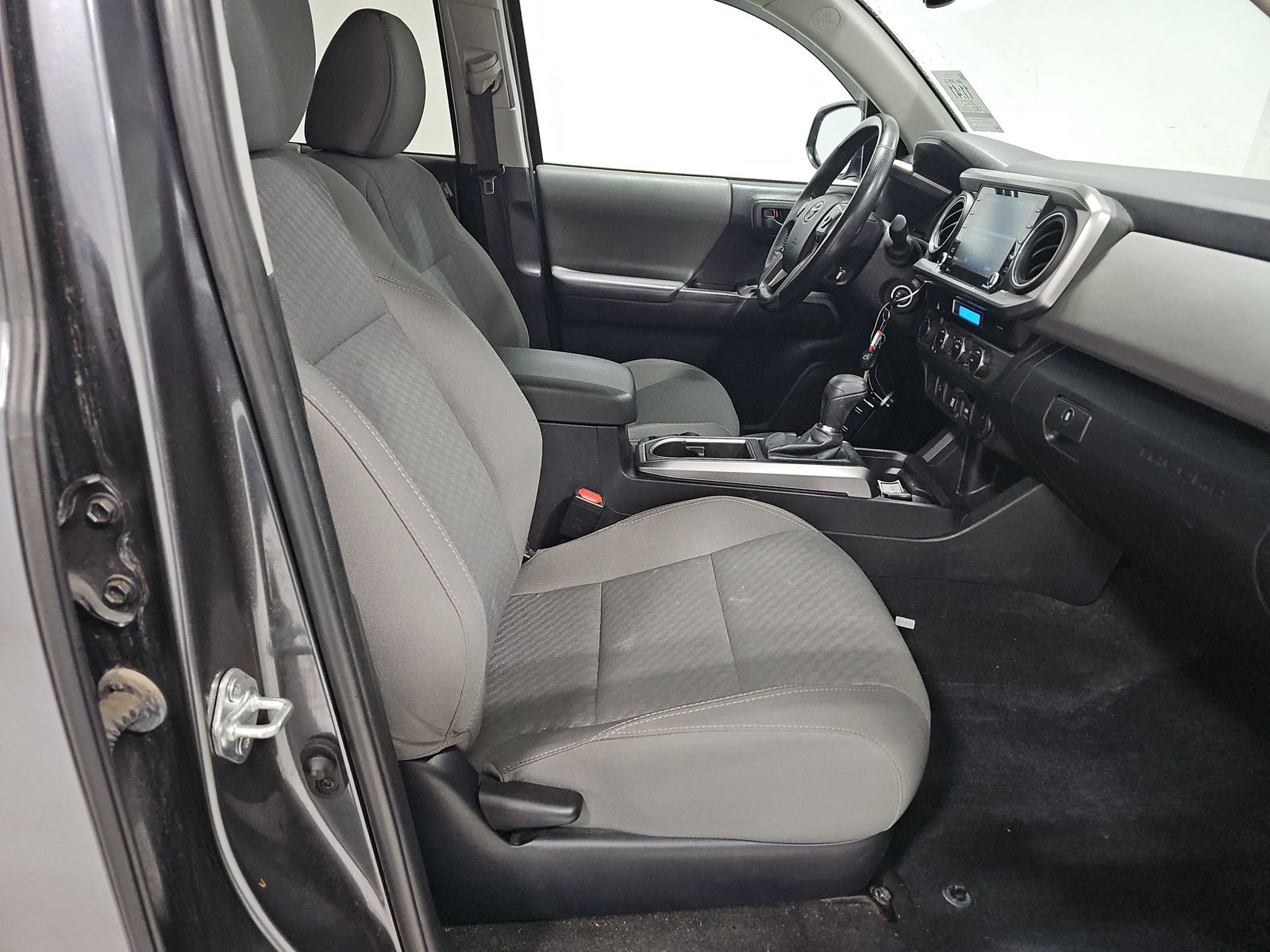 2022 Toyota Tacoma SR5 AWD