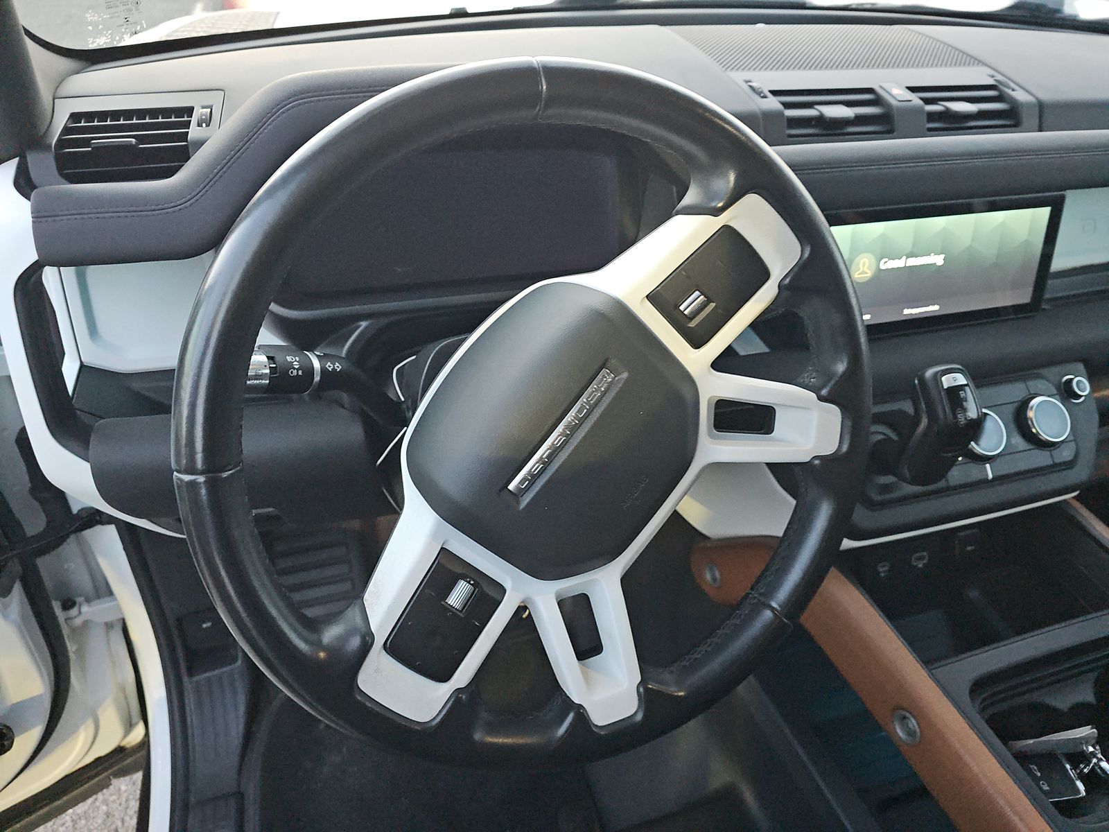 2020 Land Rover Defender 110 SE AWD