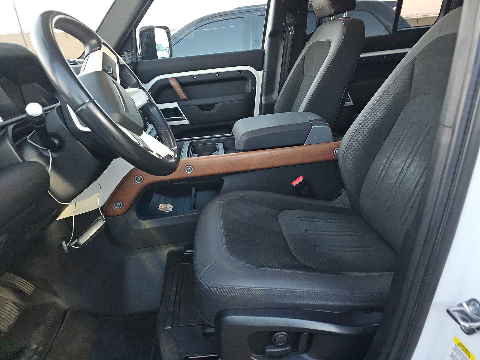 2020 Land Rover Defender 110 SE AWD