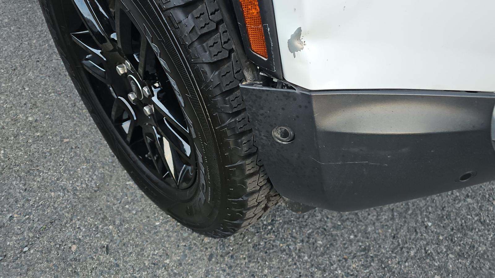 2020 Land Rover Defender 110 SE AWD