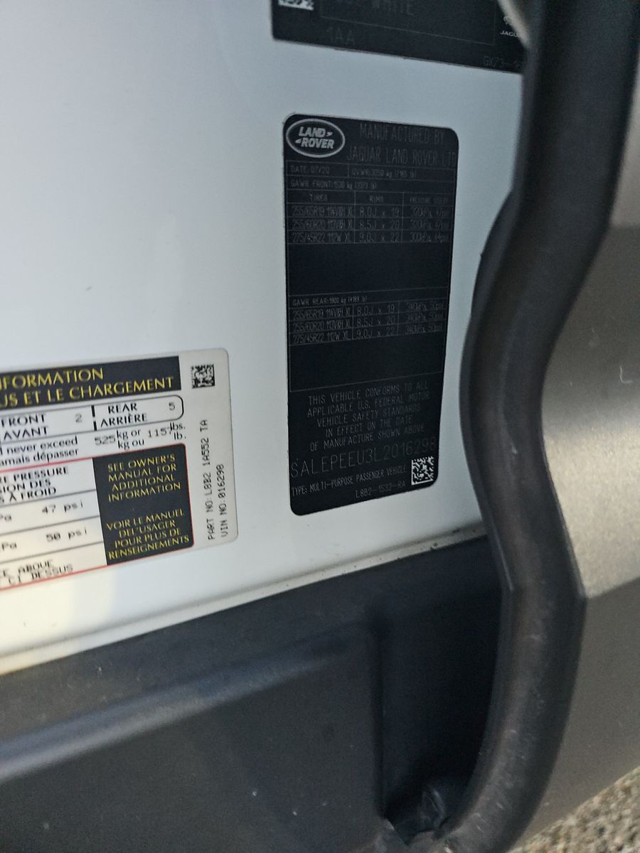 2020 Land Rover Defender 110 SE AWD