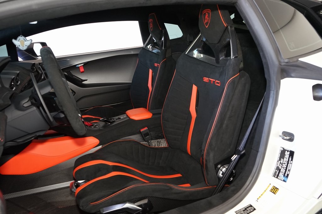2022 Lamborghini Huracan STO RWD