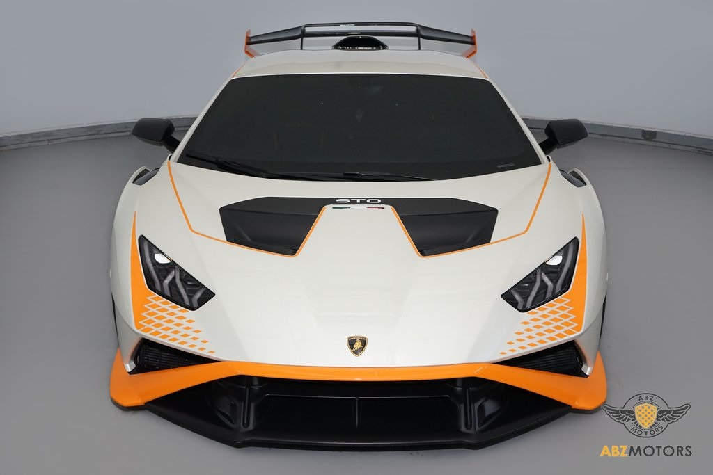 2022 Lamborghini Huracan STO RWD
