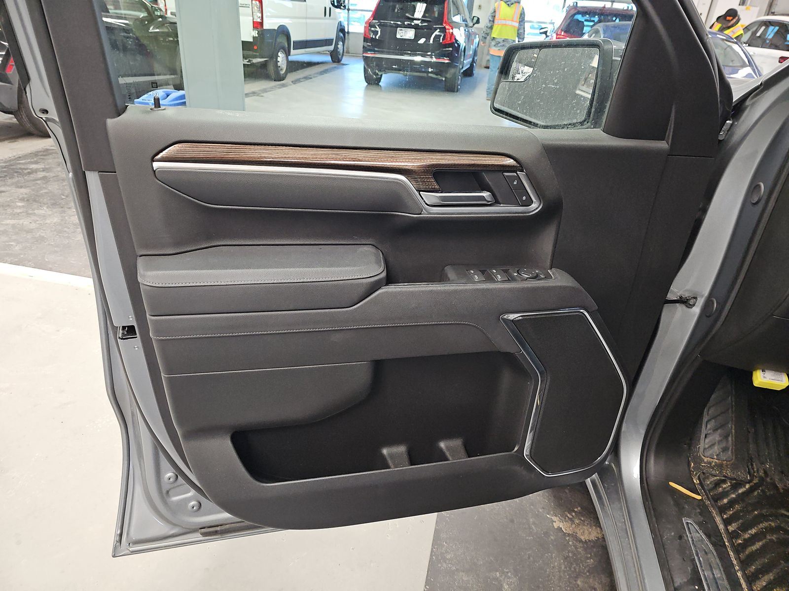 2025 Chevrolet Silverado 1500 LT AWD