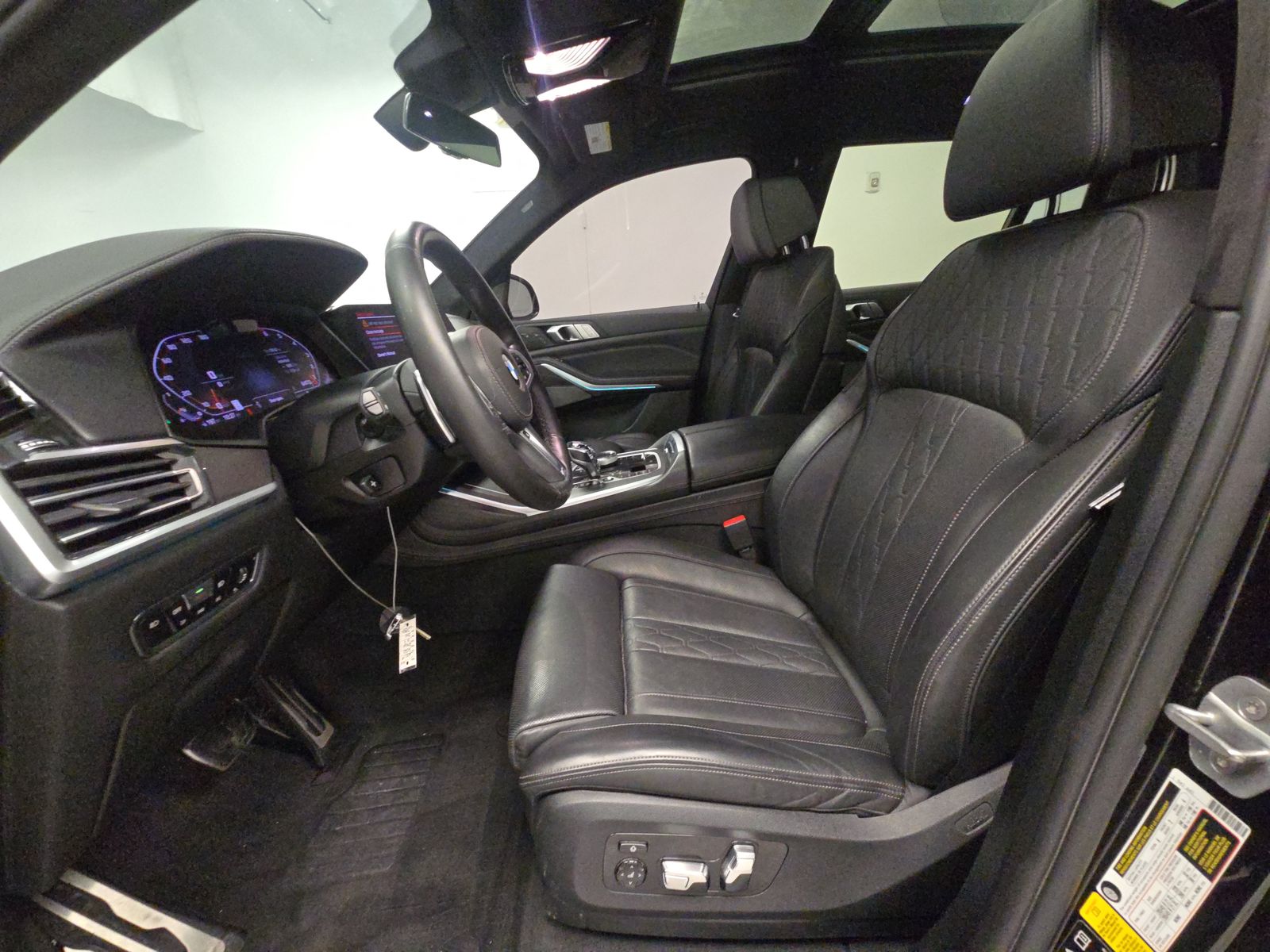 2020 BMW X7 M50i AWD