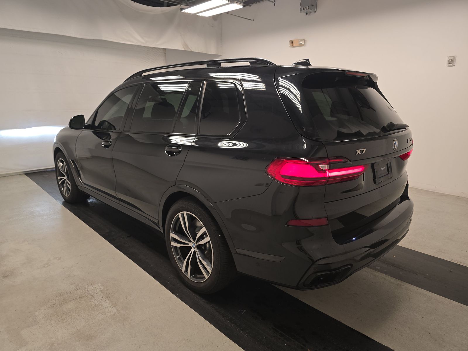 2020 BMW X7 M50i AWD