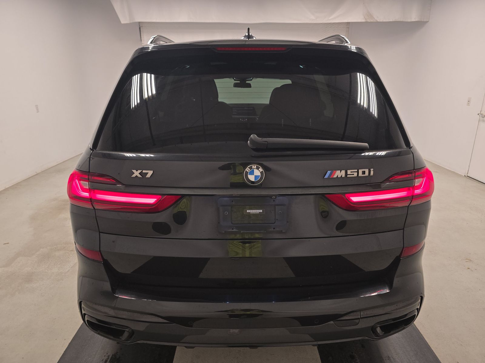 2020 BMW X7 M50i AWD