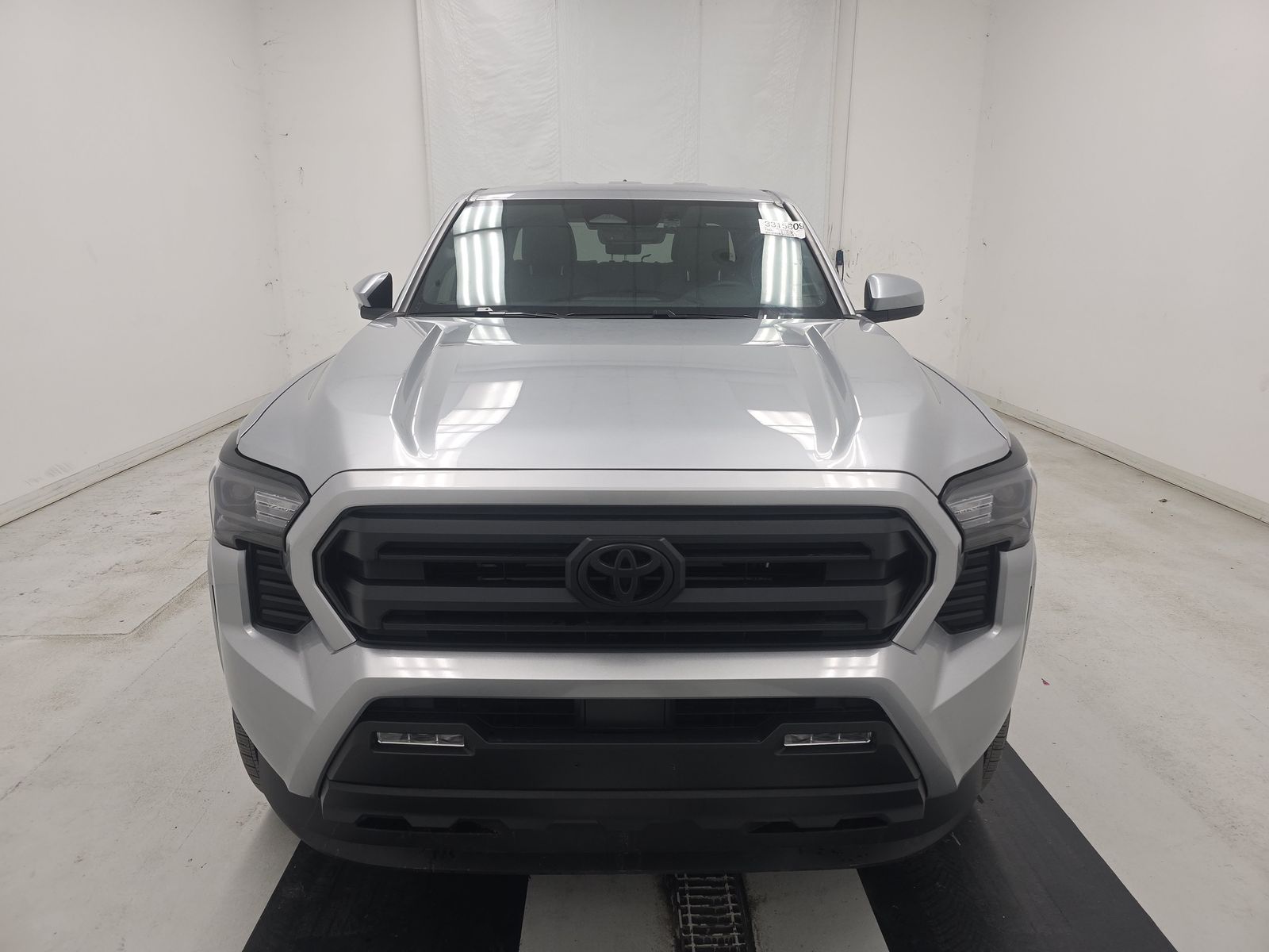 2025 Toyota Tacoma SR5 RWD
