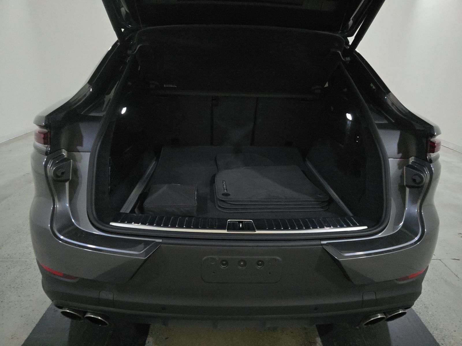 2024 Porsche Cayenne S AWD