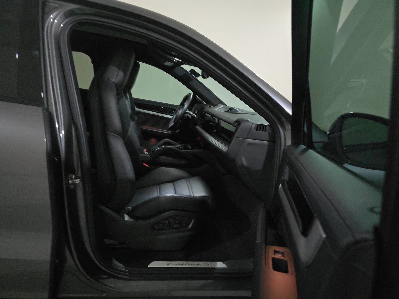 2024 Porsche Cayenne S AWD