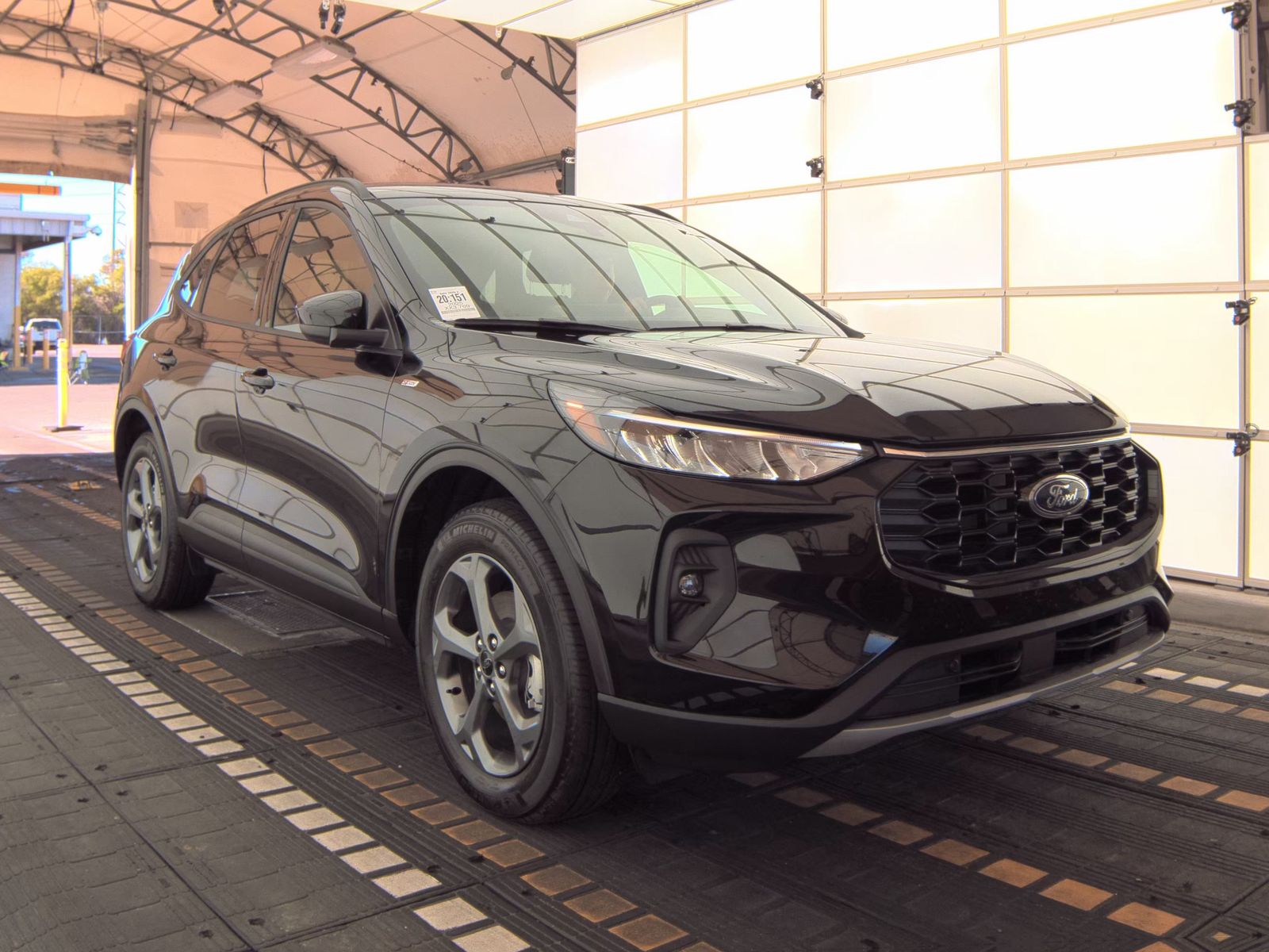 2025 Ford Escape Hybrid ST-Line Elite AWD