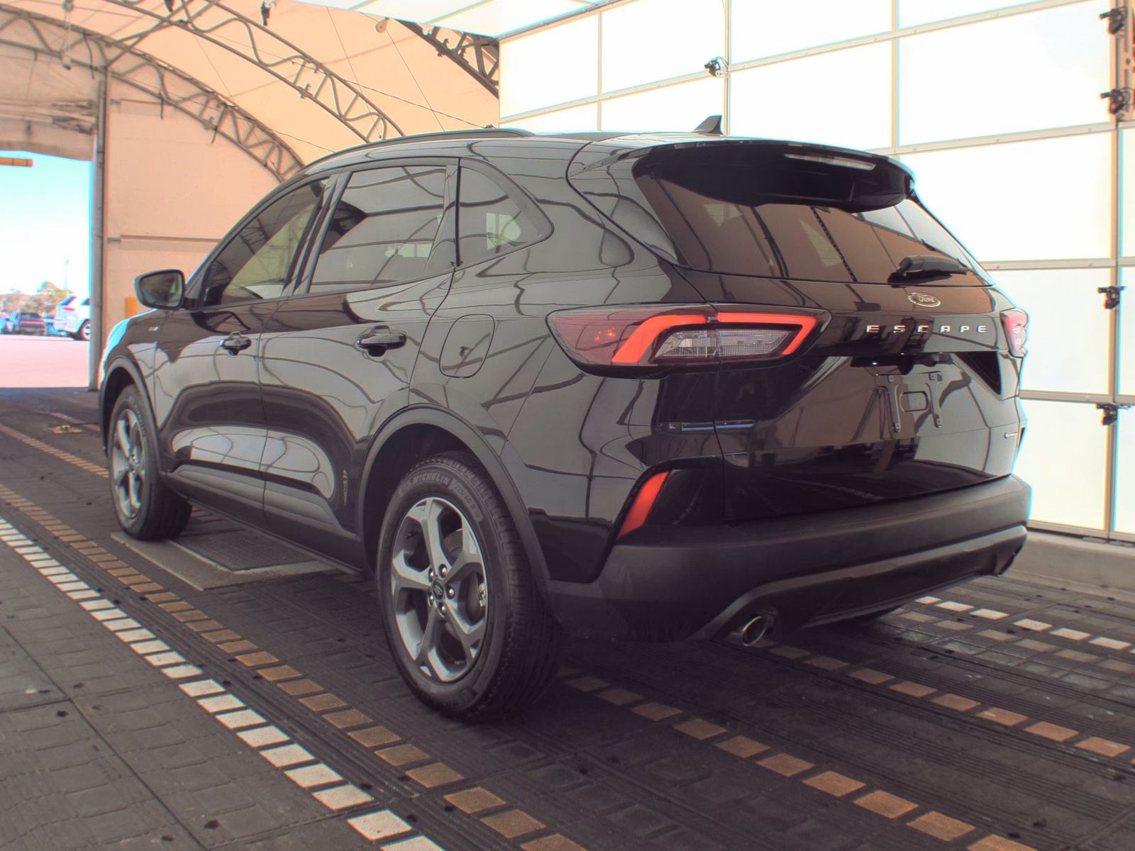 2025 Ford Escape Hybrid ST-Line Elite AWD