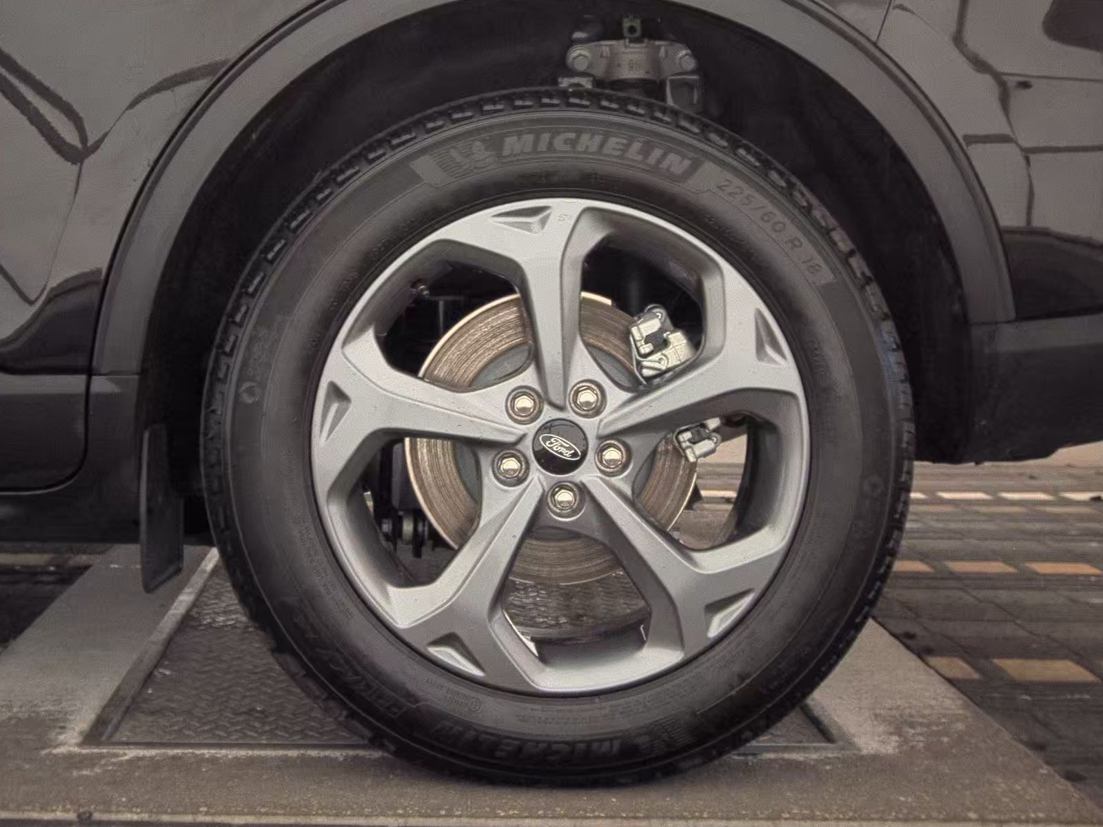 2025 Ford Escape Hybrid ST-Line Elite AWD