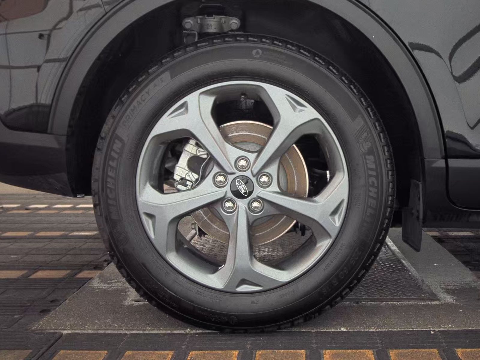 2025 Ford Escape Hybrid ST-Line Elite AWD