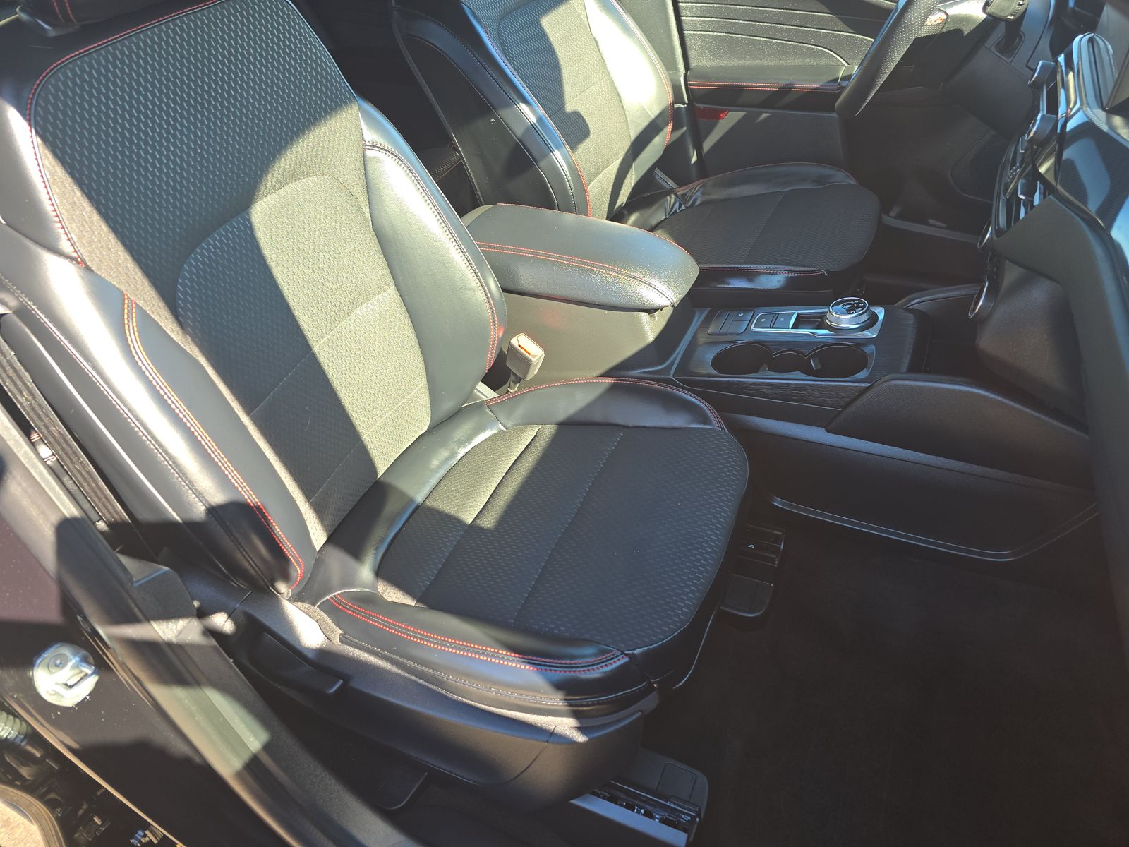 2025 Ford Escape Hybrid ST-Line Elite AWD