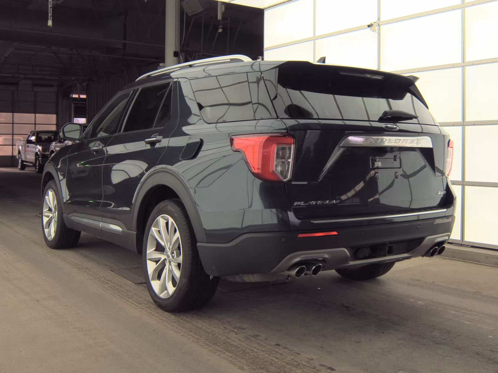 2023 Ford Explorer Platinum AWD