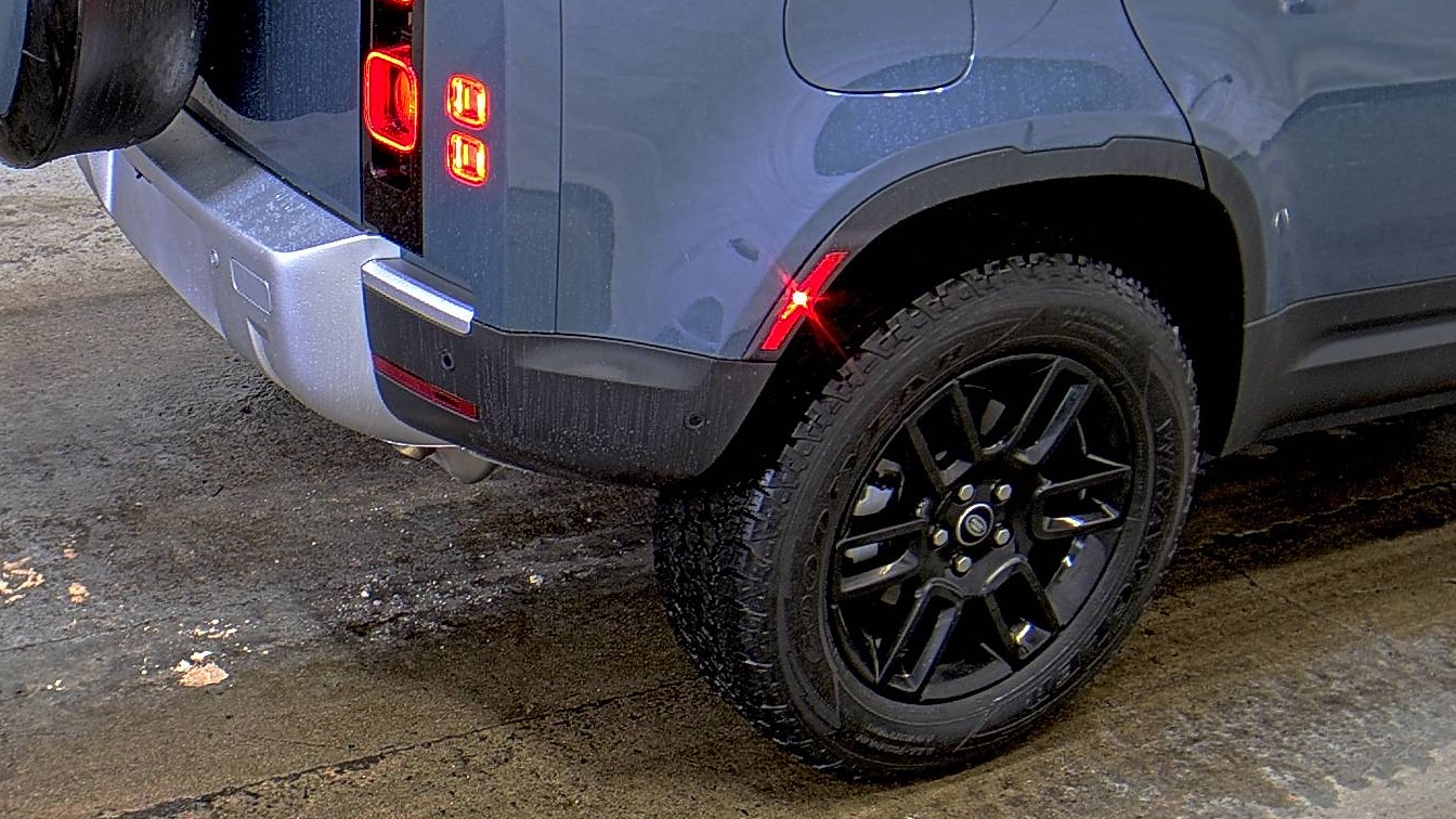 2024 Land Rover Defender 110 S AWD