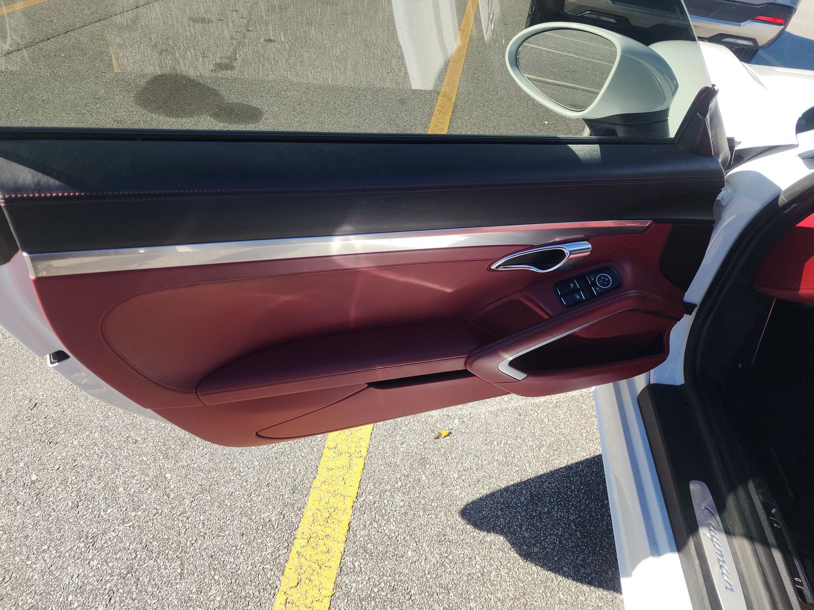 2018 Porsche 718 Cayman Base RWD