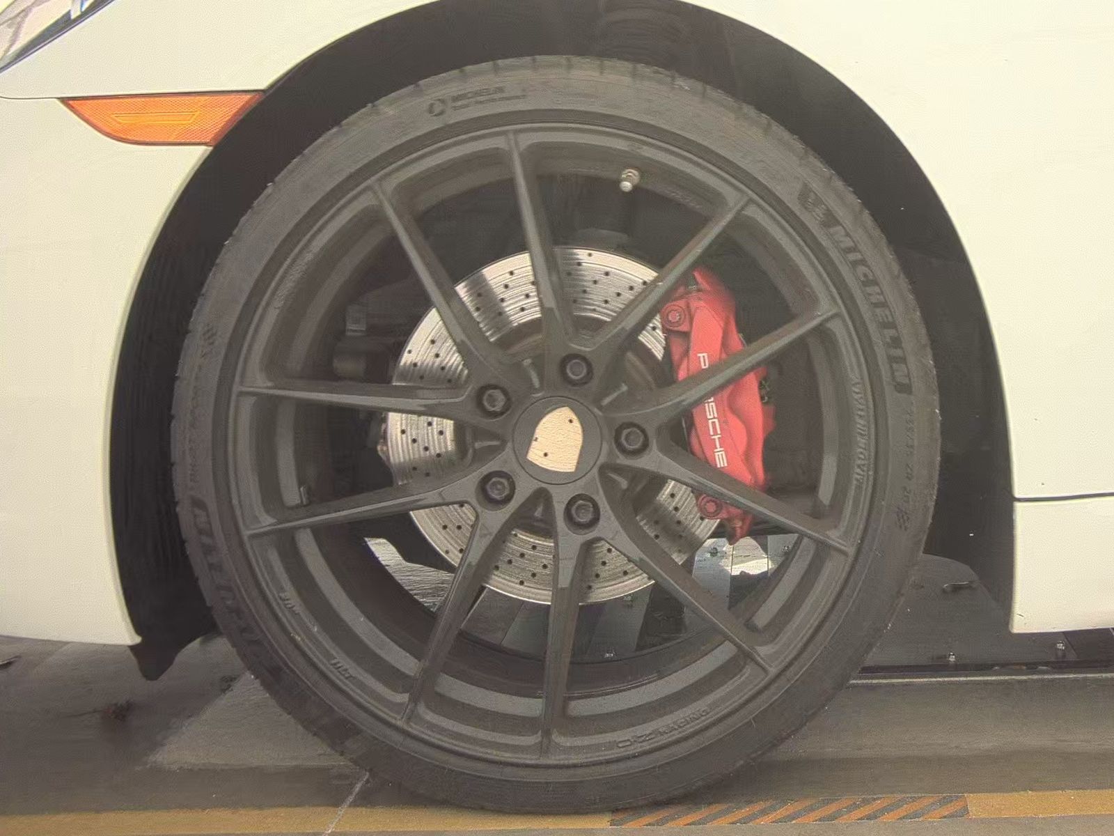 2018 Porsche 718 Cayman Base RWD