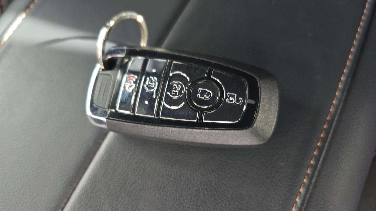 2025 Lincoln Nautilus Reserve AWD