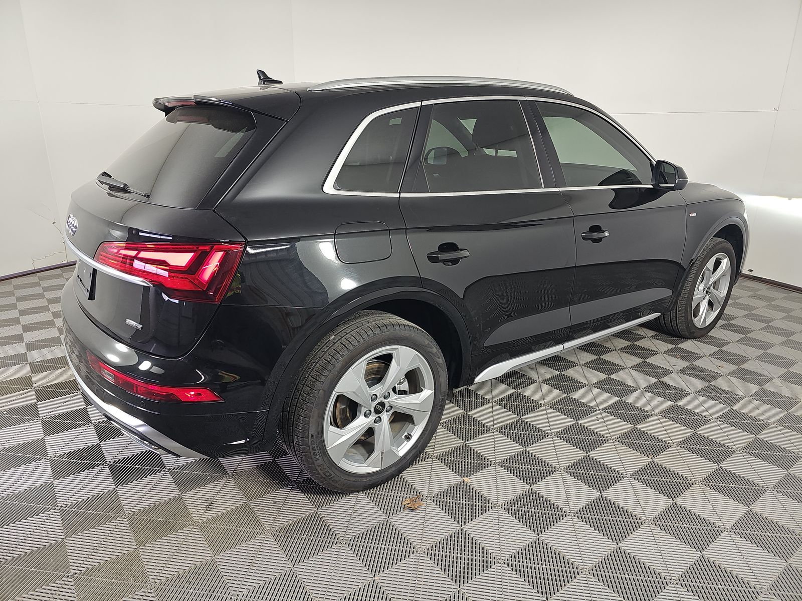 2024 Audi Q5 S line Premium Plus AWD