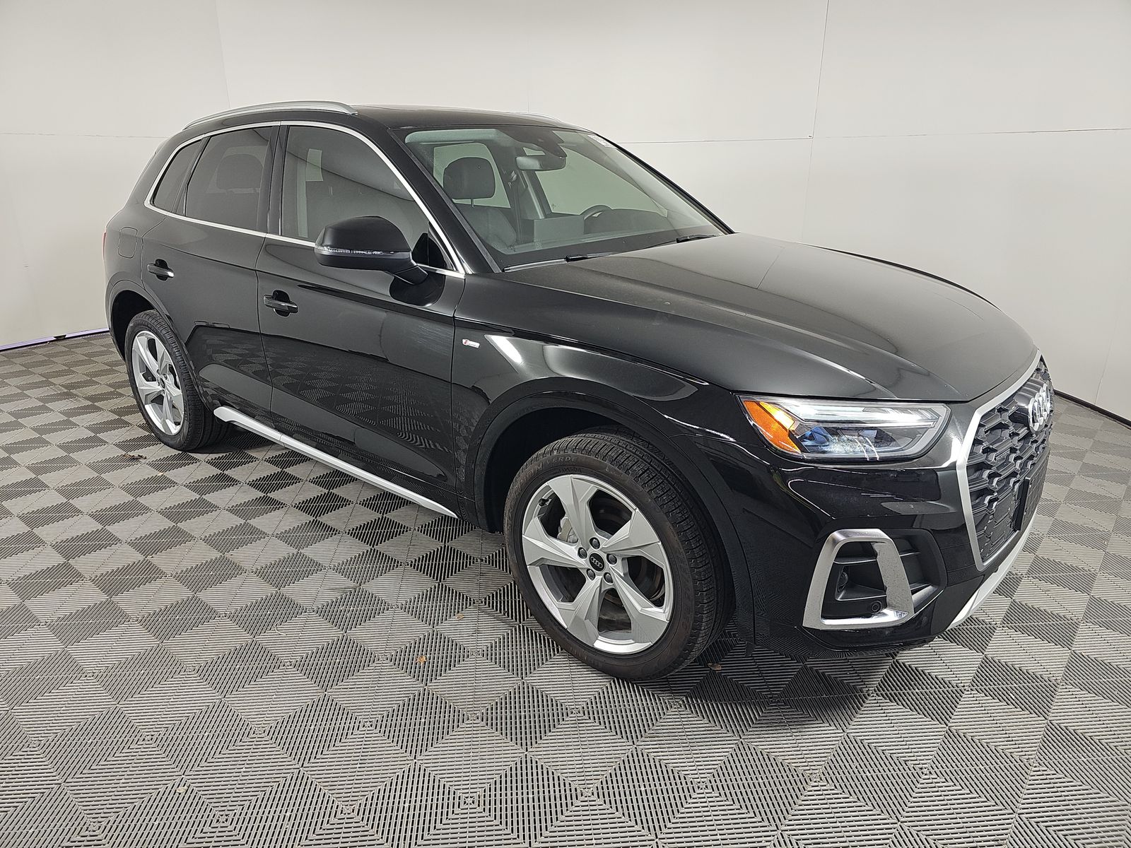 2024 Audi Q5 S line Premium Plus AWD