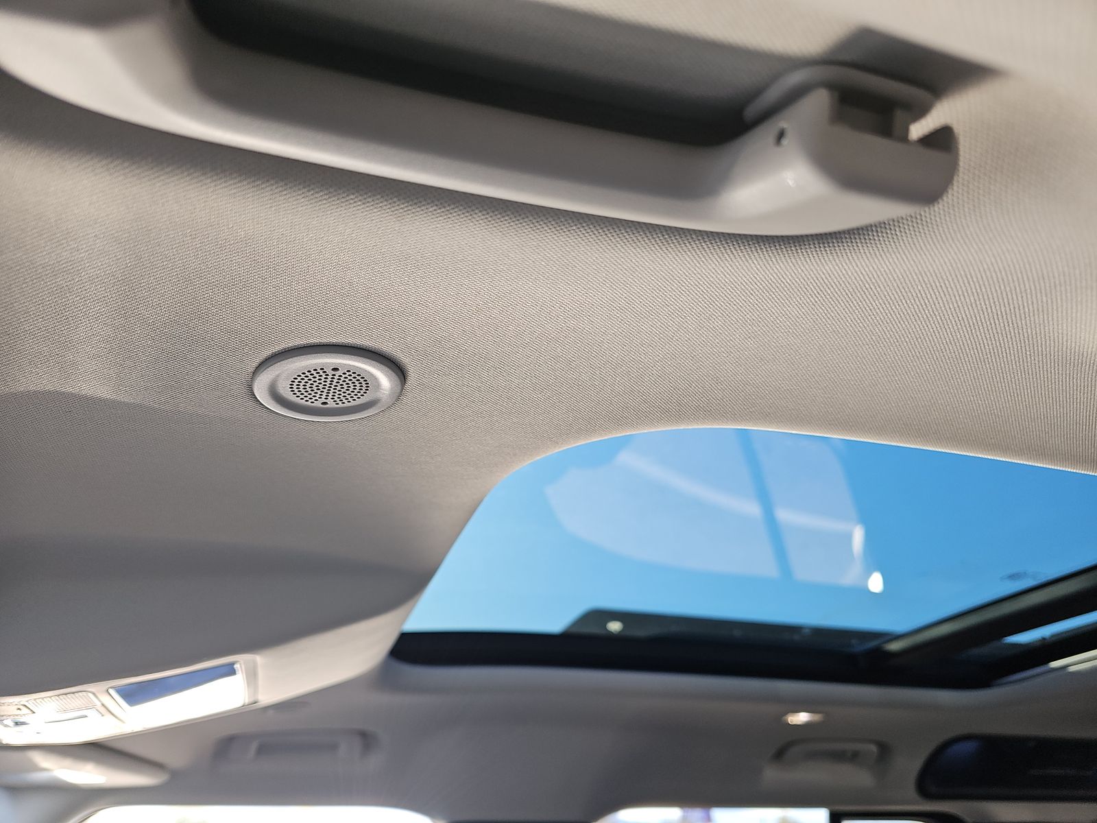 2023 Land Rover Defender 110 SE AWD