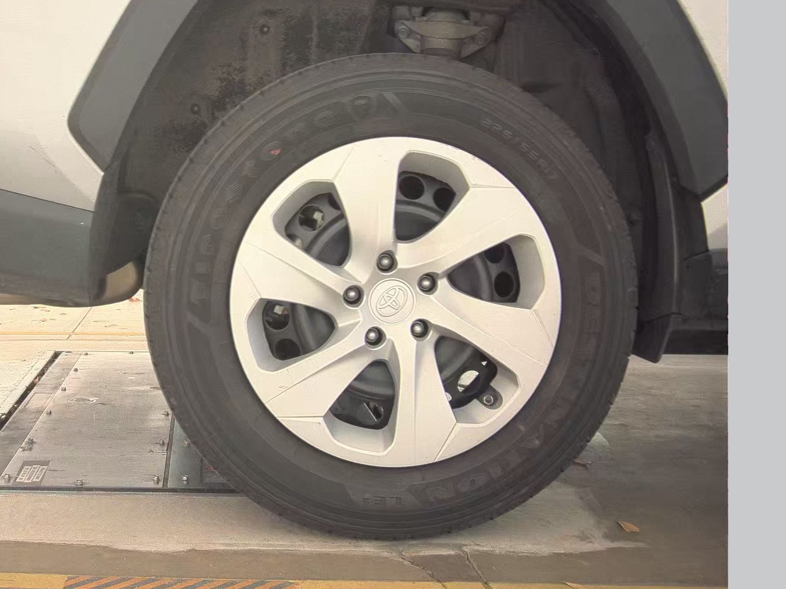 2024 Toyota RAV4 LE AWD