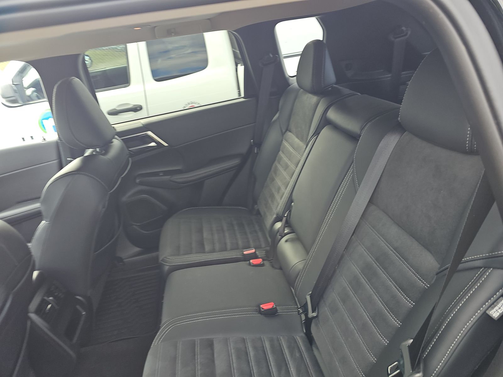 2024 Mitsubishi Outlander SE AWD