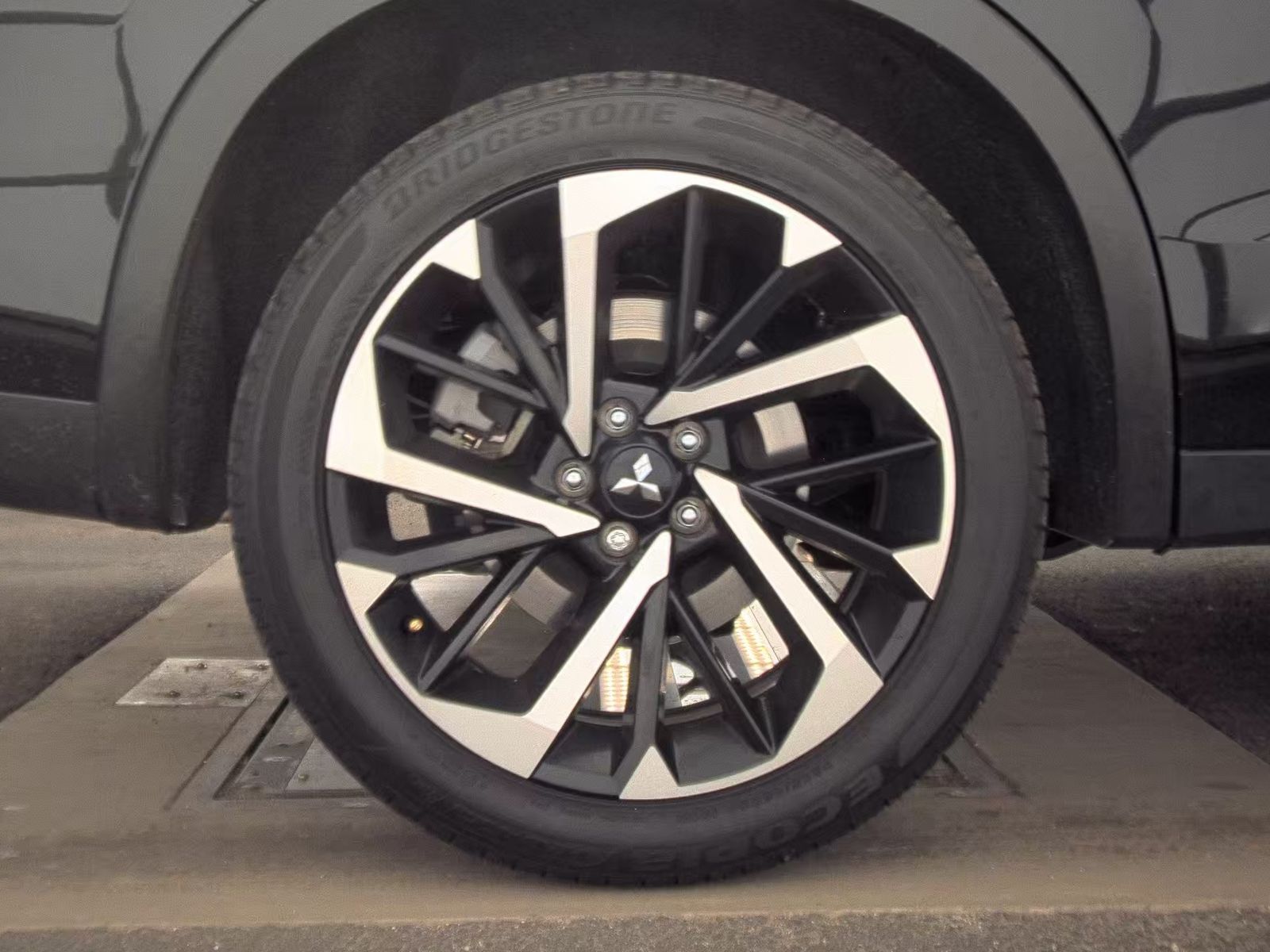 2024 Mitsubishi Outlander SE AWD