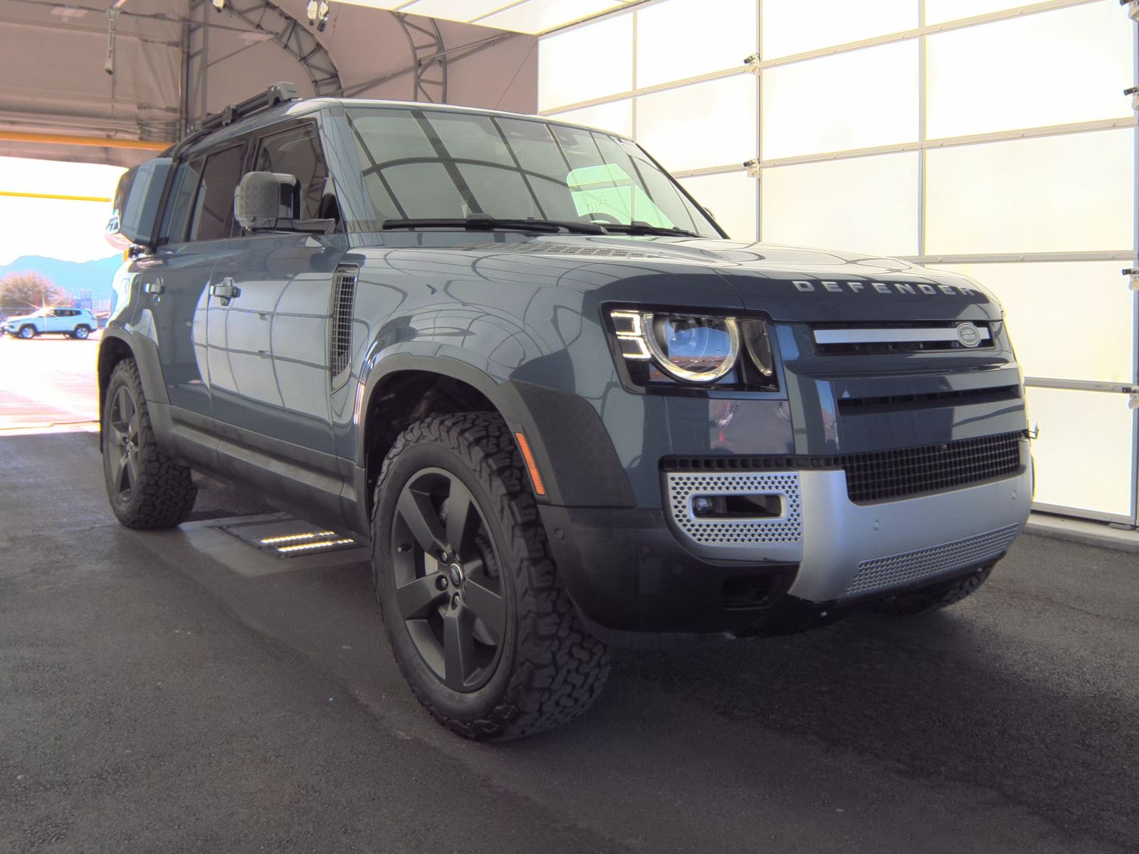 2023 Land Rover Defender 110 SE AWD