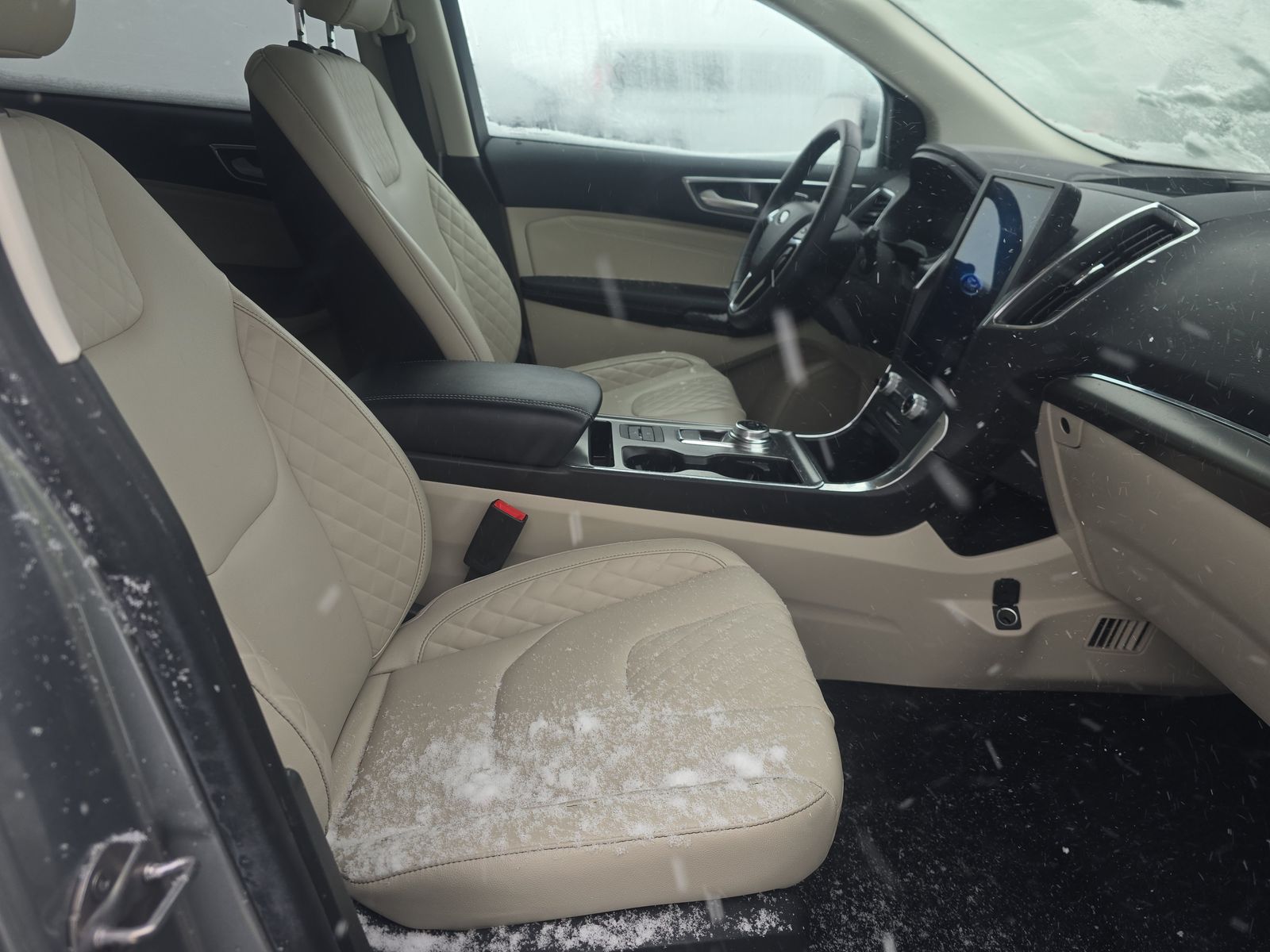 2024 Ford Edge Titanium AWD