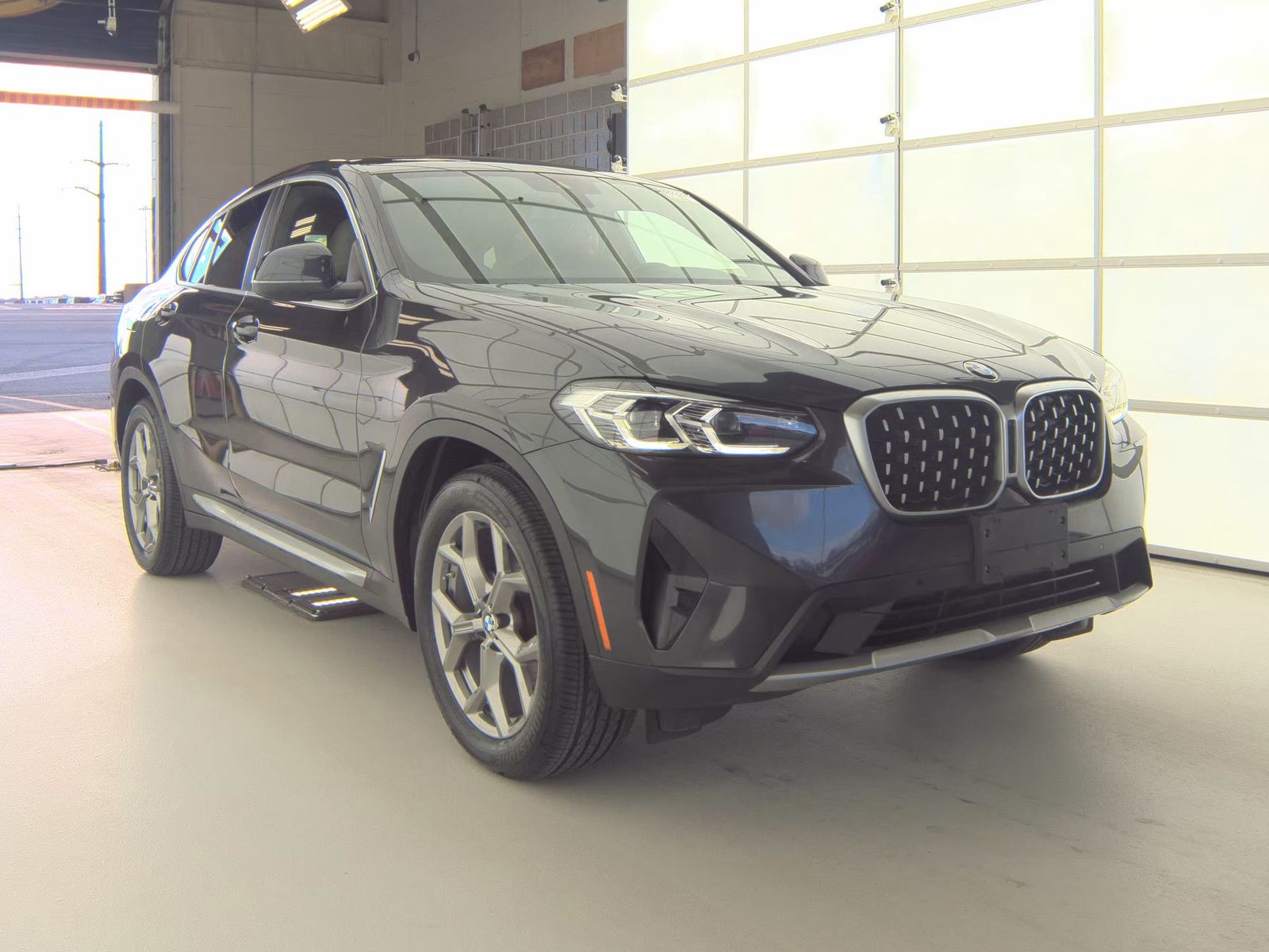 2022 BMW X4 xDrive30i AWD