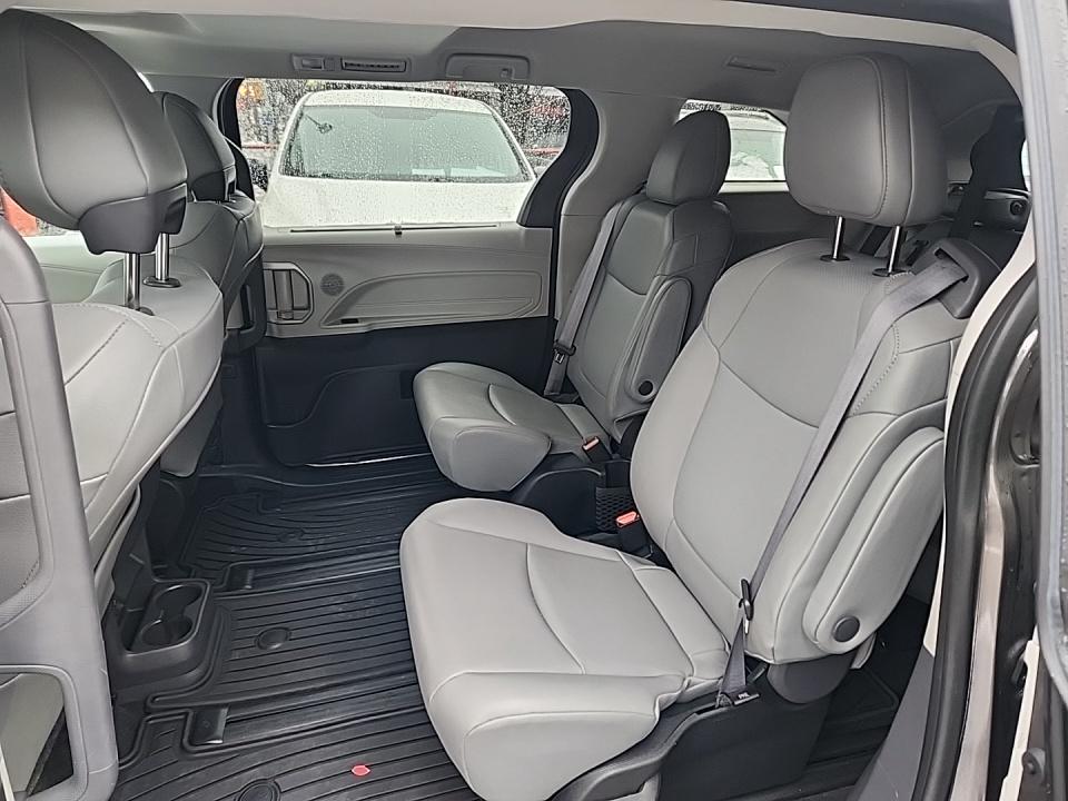 2022 Toyota Sienna XLE AWD