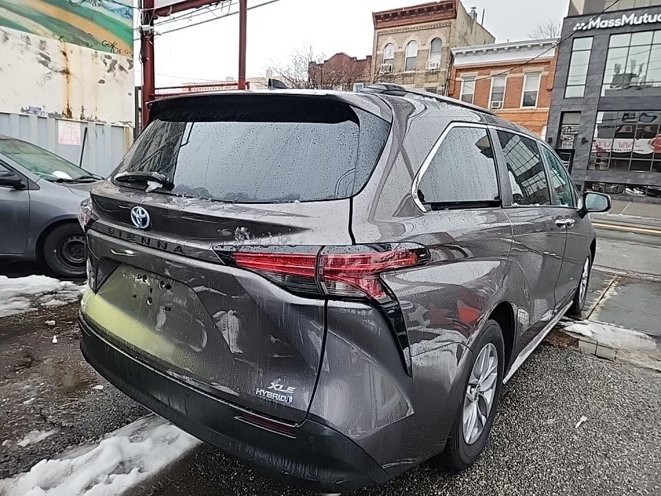 2022 Toyota Sienna XLE AWD